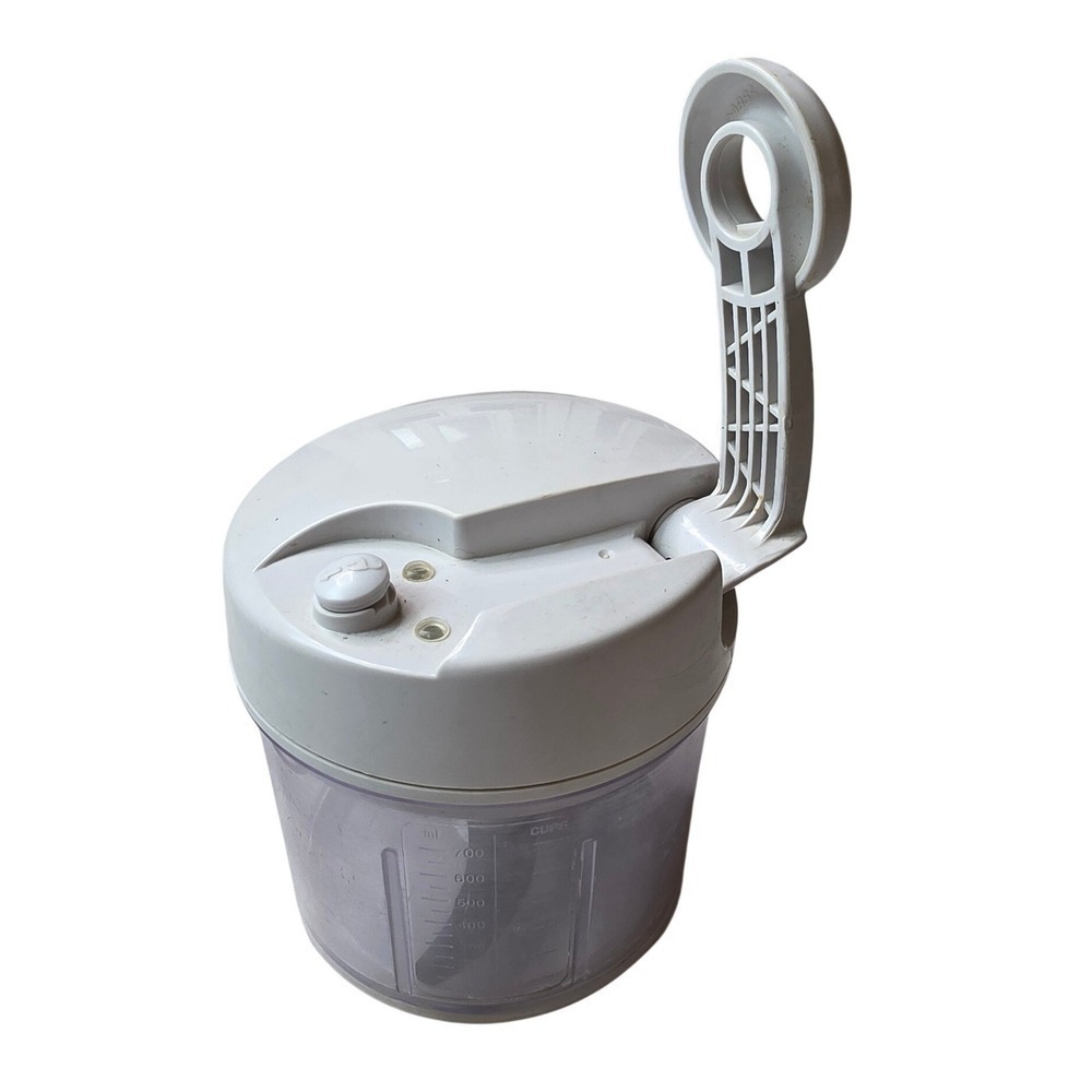The Pampered Chef Manual Food Processor 3 Cup White Hand Crank Chopper 2593 A2